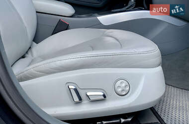 Седан Audi A4 2013 в 