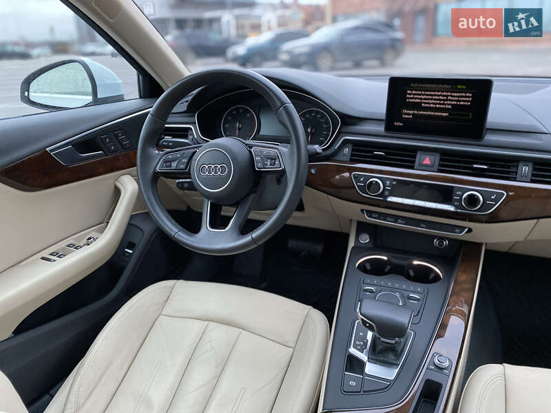 Седан Audi A4 2016 в Киеве
