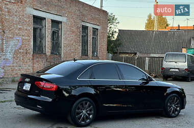 Седан Audi A4 2013 в 