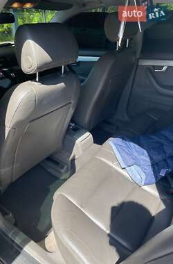 Седан Audi A4 2001 в 