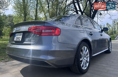 Седан Audi A4 2014 в 