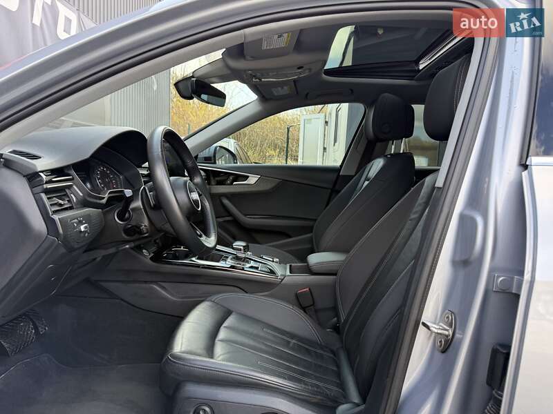 Седан Audi A4 2020 в Львове