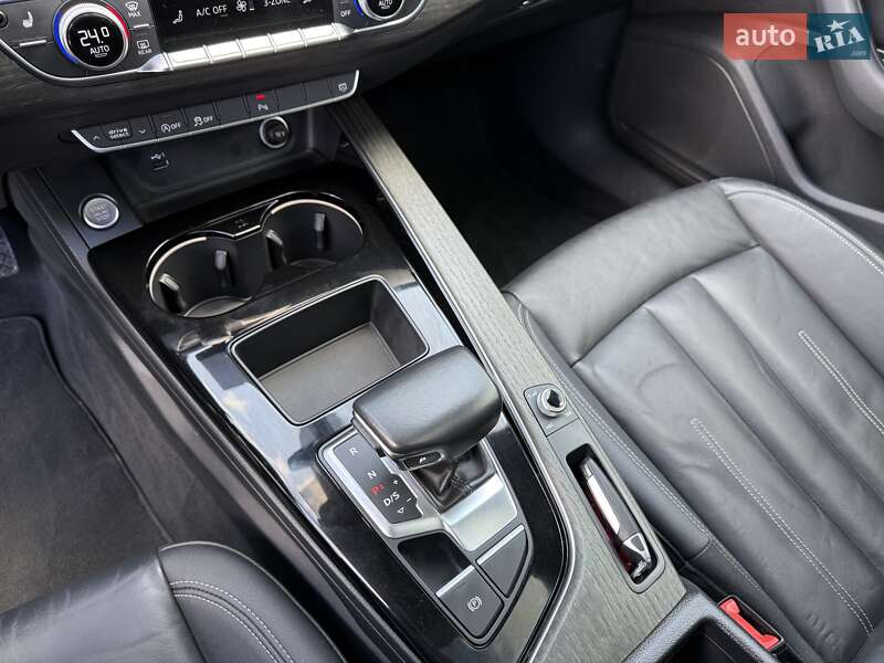 Седан Audi A4 2020 в Львове