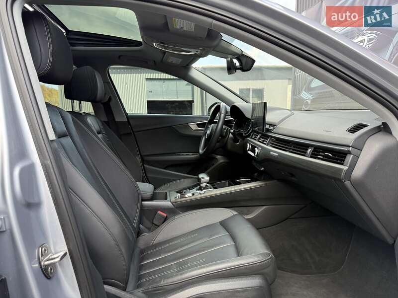 Седан Audi A4 2020 в Львове
