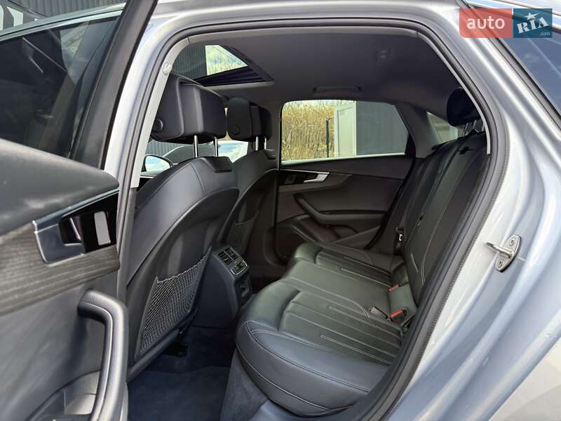 Седан Audi A4 2020 в Львове