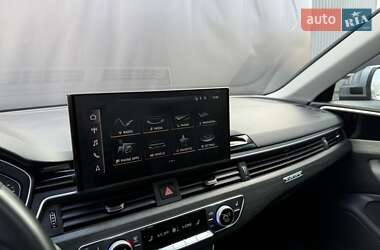 Седан Audi A4 2020 в 