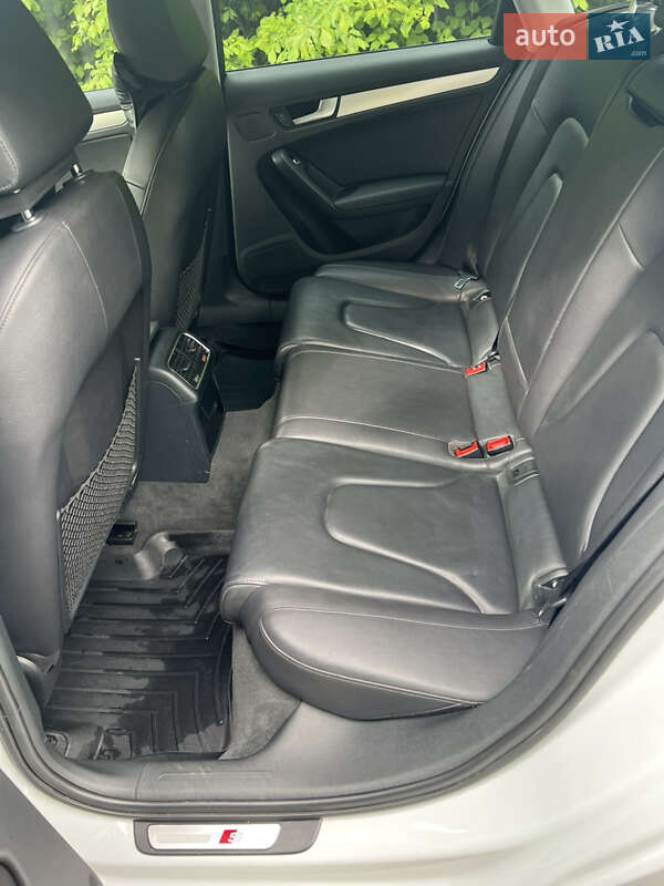 Седан Audi A4 2013 в Голованевске