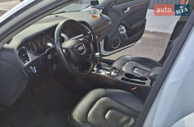 Седан Audi A4 2013 в 