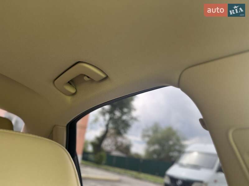 Седан Audi A4 2014 в Дружбе