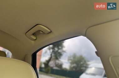 Седан Audi A4 2014 в 