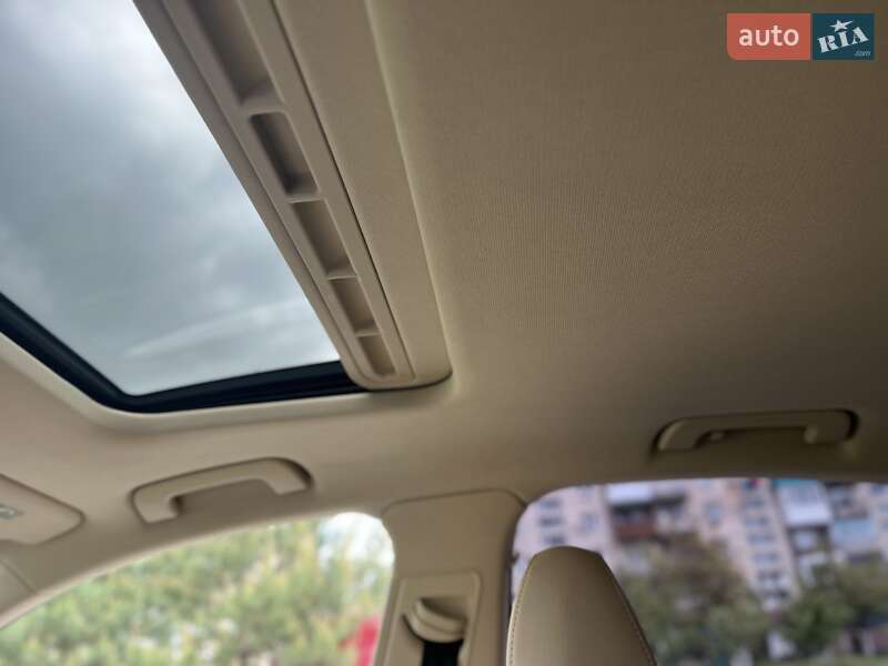 Седан Audi A4 2014 в Дружбе