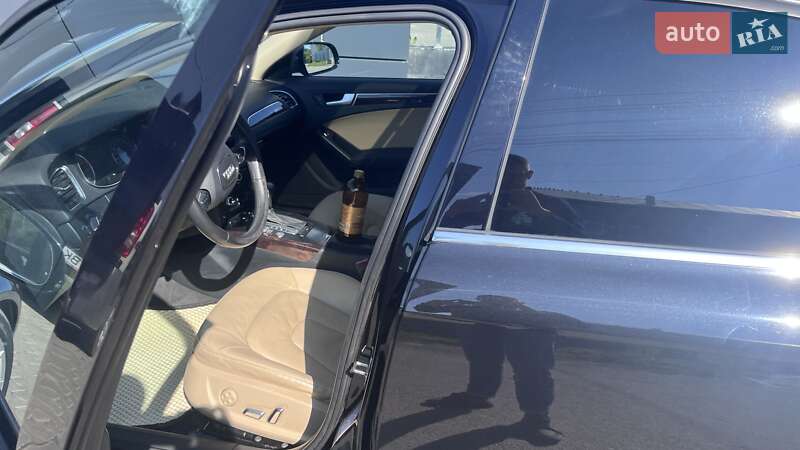 Седан Audi A4 2014 в Дружбе