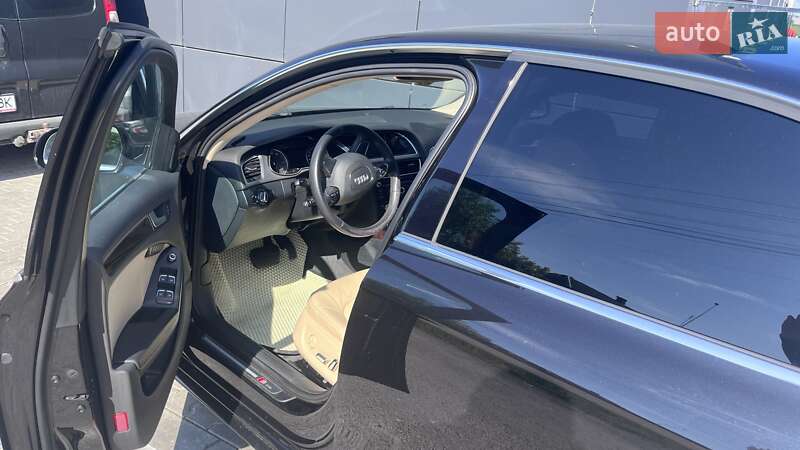 Седан Audi A4 2014 в Дружбе