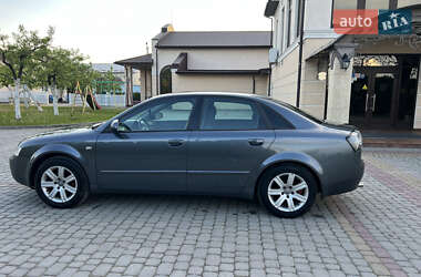 Седан Audi A4 2001 в 