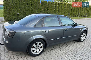 Седан Audi A4 2001 в 