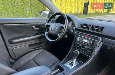 Седан Audi A4 2001 в 