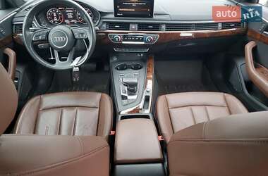 Седан Audi A4 2018 в 