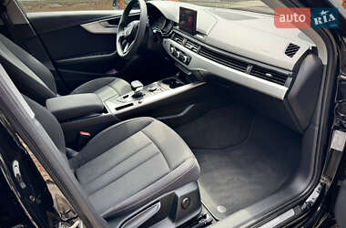 Седан Audi A4 2018 в 