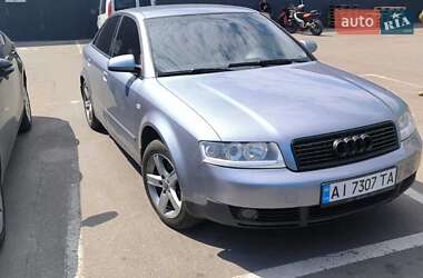 Седан Audi A4 2004 в 