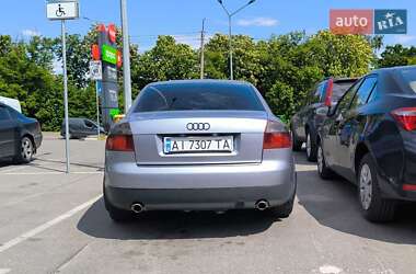 Седан Audi A4 2004 в 