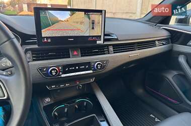 Седан Audi A4 2022 в 