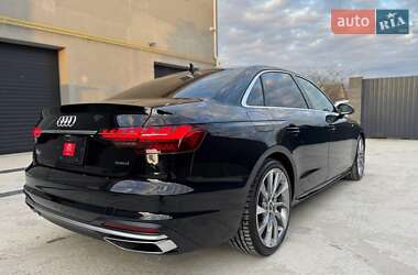 Седан Audi A4 2022 в 