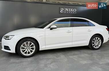 Седан Audi A4 2017 в 