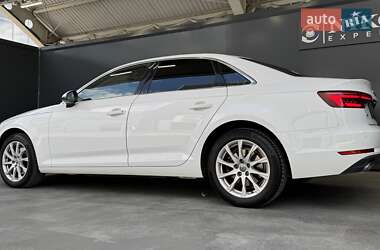 Седан Audi A4 2017 в 