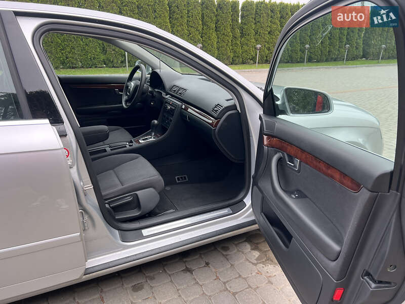 Седан Audi A4 2005 в Дунаевцах