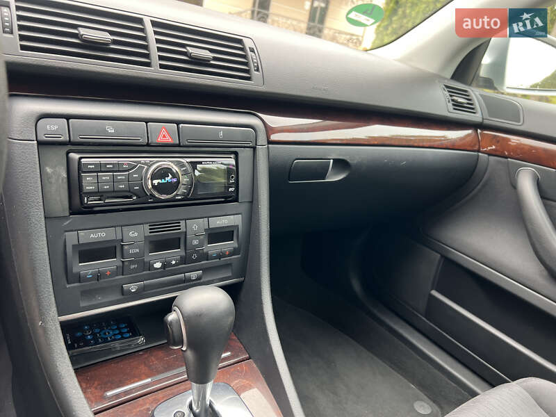 Седан Audi A4 2005 в Дунаевцах