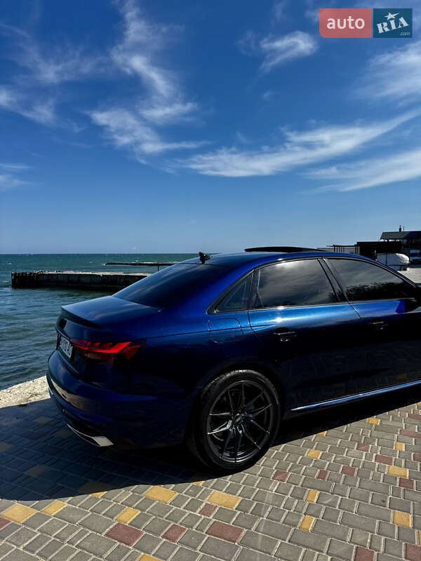 Седан Audi A4 2020 в Одессе