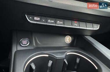 Седан Audi A4 2016 в 