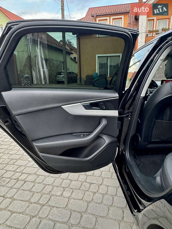 Седан Audi A4 2016 в Самборе