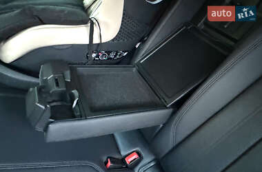 Седан Audi A4 2016 в 