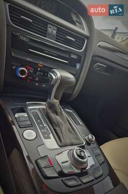 Седан Audi A4 2015 в 