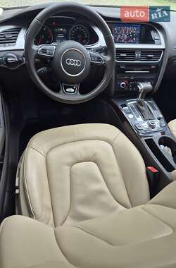 Седан Audi A4 2015 в 
