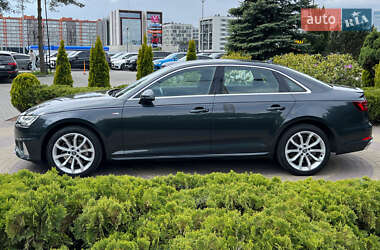 Седан Audi A4 2019 в 