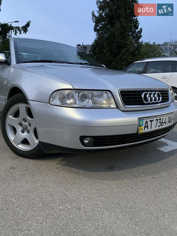Седан Audi A4 2000 в Ивано-Франковске