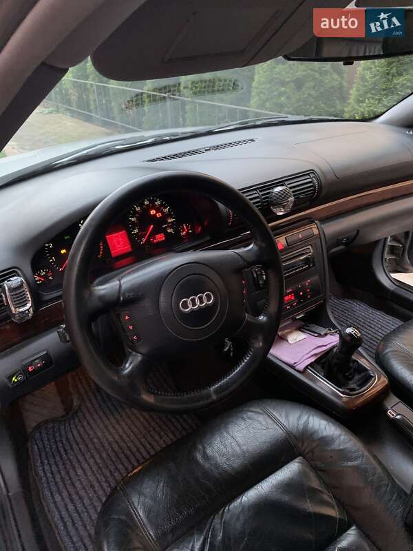 Седан Audi A4 2000 в Ивано-Франковске