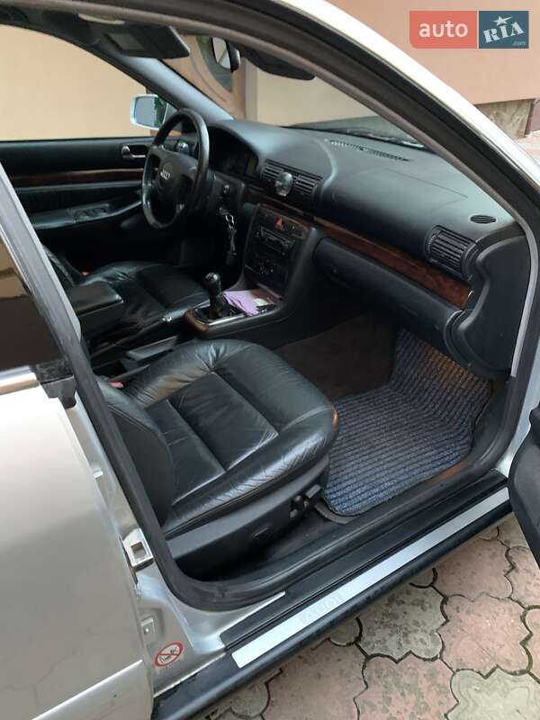 Седан Audi A4 2000 в Ивано-Франковске