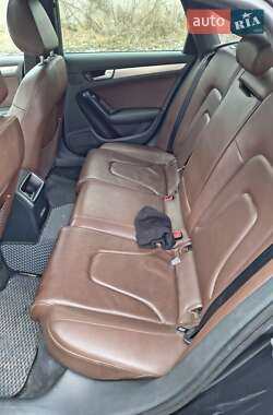 Седан Audi A4 2014 в 