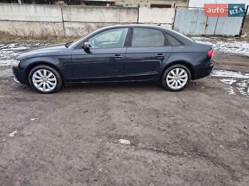 Седан Audi A4 2014 в Кодыме