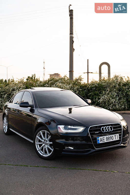 Седан Audi A4 2014 в Кривом Роге