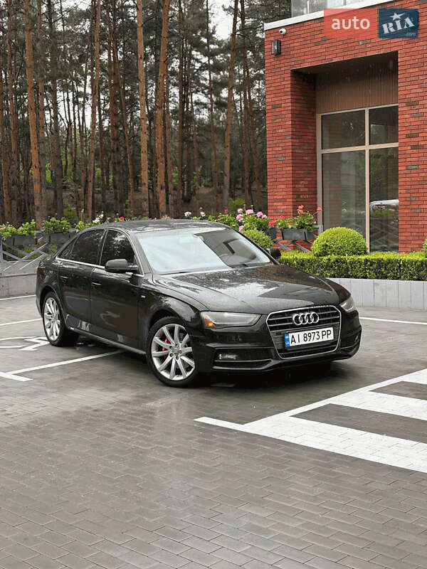 Седан Audi A4 2013 в 