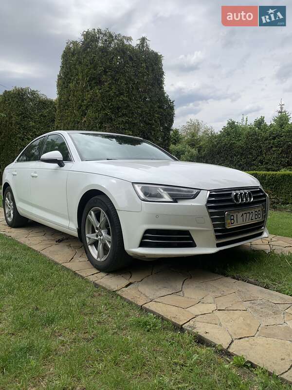Седан Audi A4 2016 в Полтаве