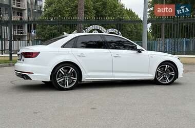 Седан Audi A4 2018 в 