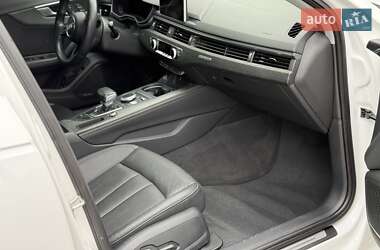 Седан Audi A4 2018 в 
