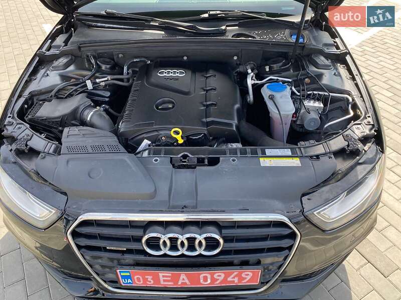 Седан Audi A4 2013 в Ровно