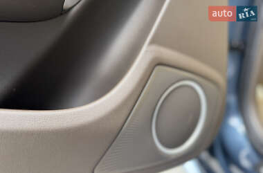 Седан Audi A4 2015 в 