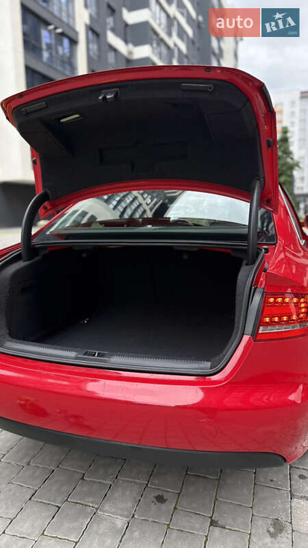 Седан Audi A4 2009 в Ивано-Франковске